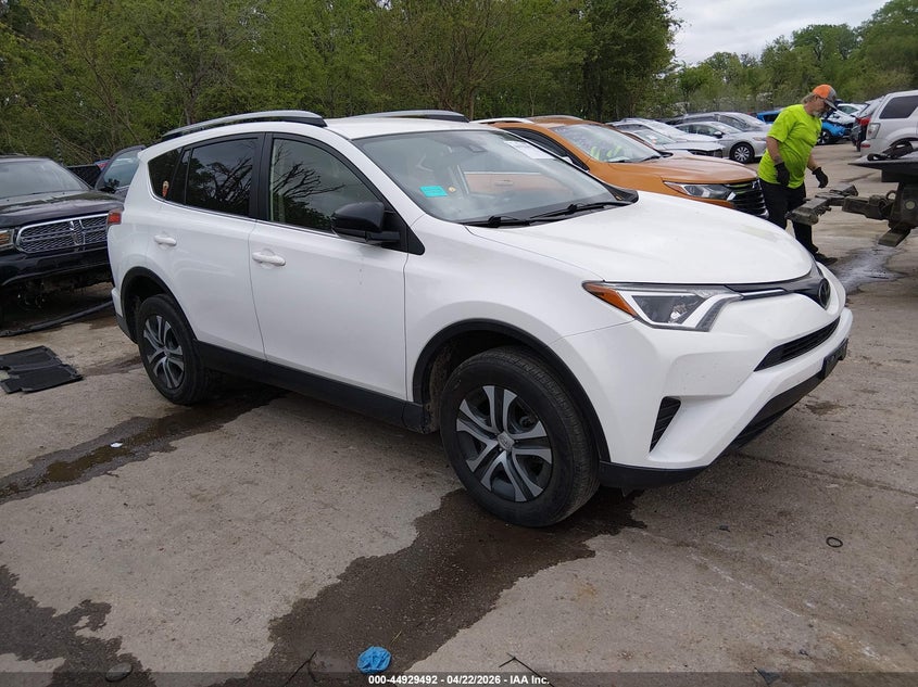 2018 TOYOTA RAV4 LE