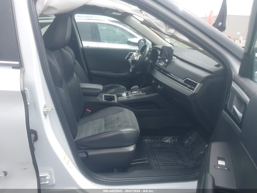 2024 MITSUBISHI OUTLANDER auction photo 5