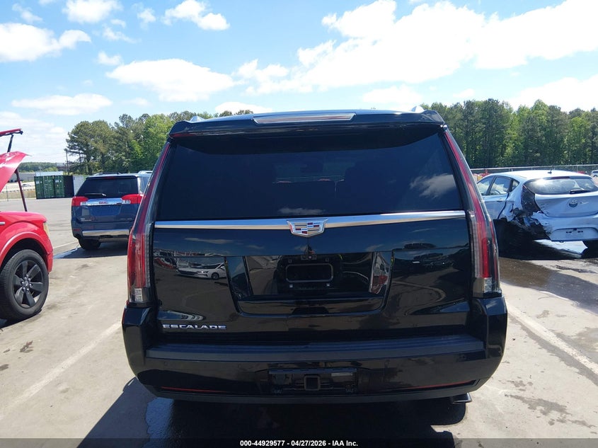 CADILLAC ESCALADE - zdjęcie 16