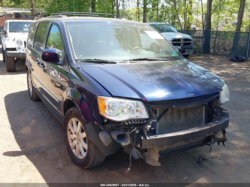 2014 Chrysler Town & Country Touring