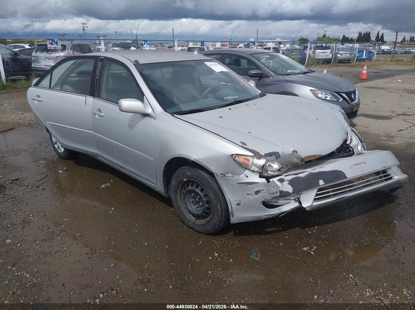 2005 Toyota Camry Le