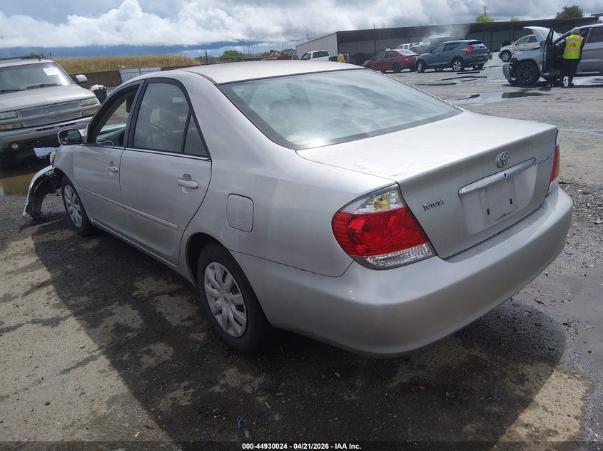 2005 Toyota Camry Le