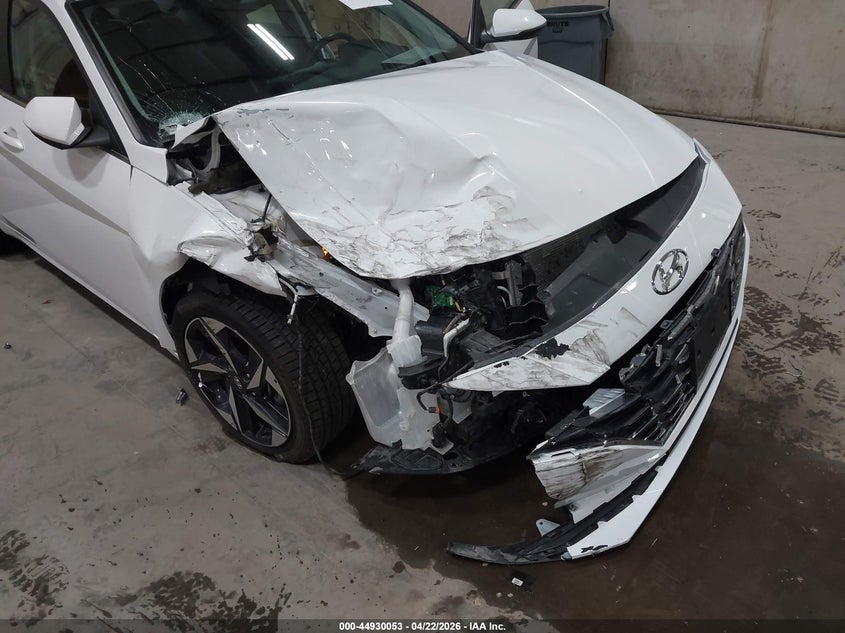 VIN 5NPLN4AG6NH055807 2022 HYUNDAI ELANTRA SEL
