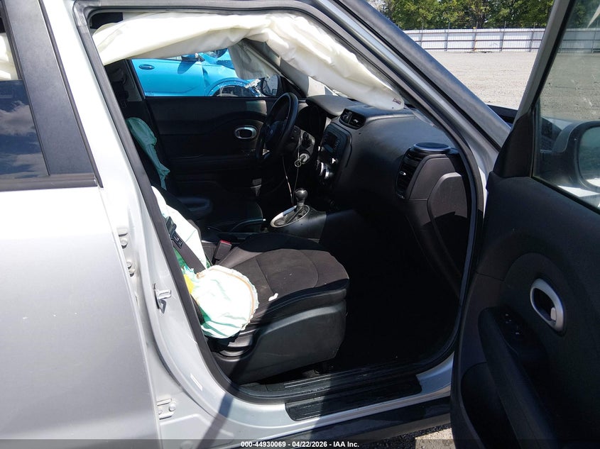 2014 KIA SOUL auction photo 5