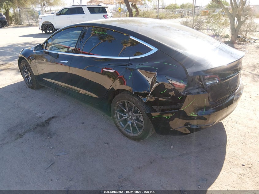 Vin: 5yj3e1ea4jf156647, lot: 45427650, tesla model 3 long range/mid range 20183