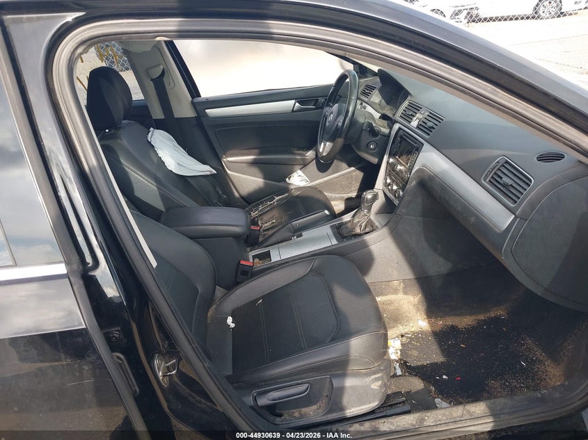 2012 Volkswagen Passat 2.5L Se