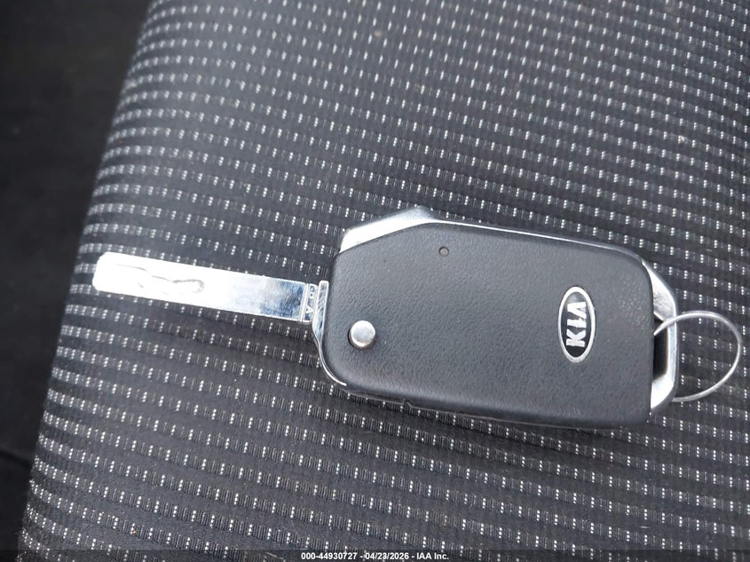 VIN 3KPF24AD7ME411924 2021 KIA FORTE LXS