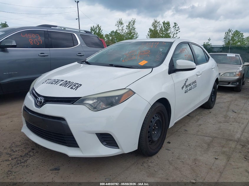 2016 Toyota Corolla Le 5YFBURHE6GP413557 photo 1