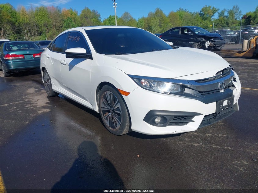 HONDA CIVIC 2018. Lot# 44930838. VIN 19XFC1F34JE201577. Photo 1
