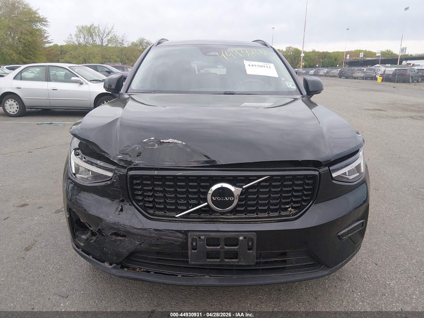 2024 Volvo Xc40 B5 Core Dark Theme VIN: YV4L12UK1R2311095 Lot: 44930931