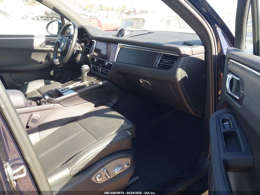 2022 PORSCHE MACAN auction photo 5