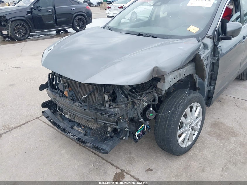 2021 NISSAN ROGUE SPORT auction photo 6