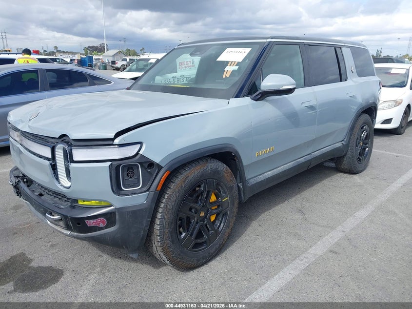2023 Rivian R1S Adventure