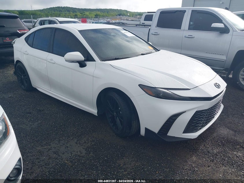 2025 TOYOTA CAMRY SE