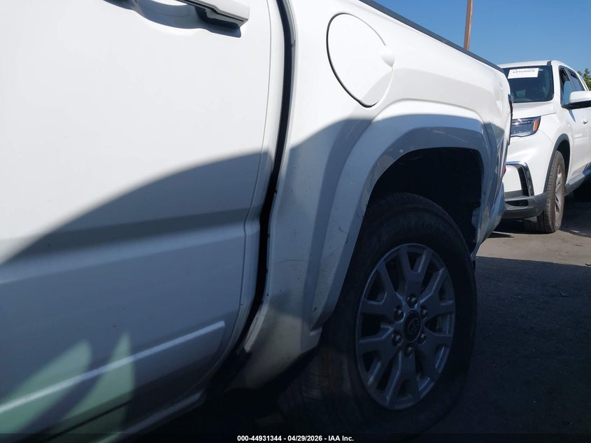 VIN 3TMKB5FNXSM025636 2025 TOYOTA TACOMA SR5
