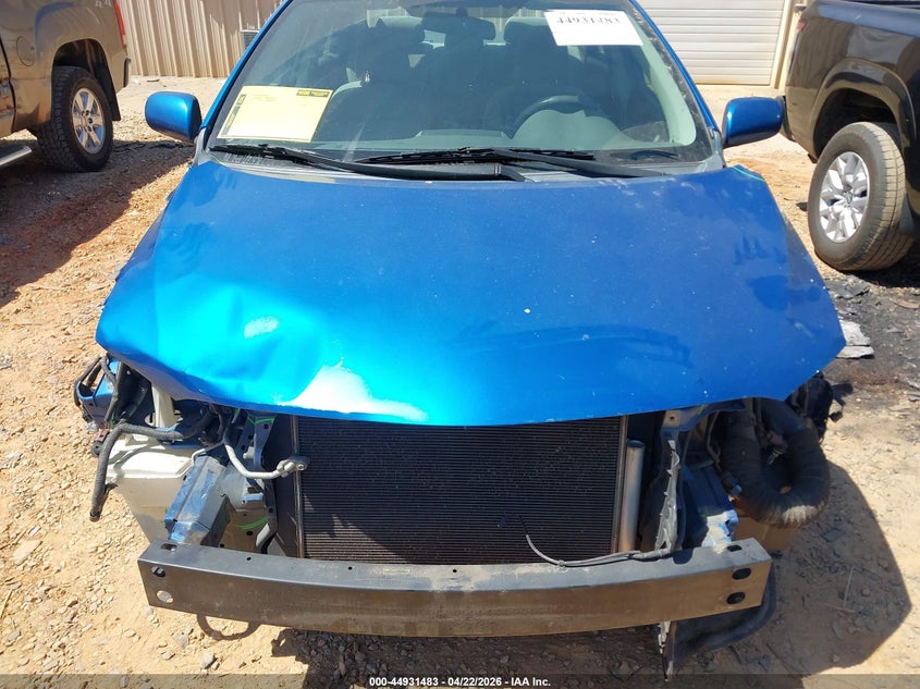 2010 Toyota Corolla 1.8 Le blue Lot 111044931483 Vin 2T1BU4EE7AC350080