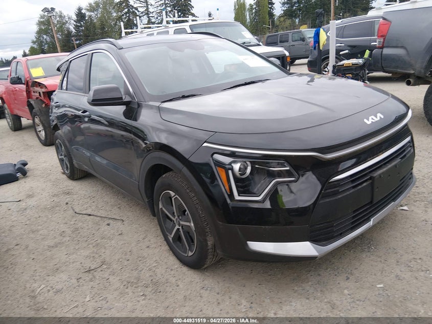2024 KIA NIRO LX