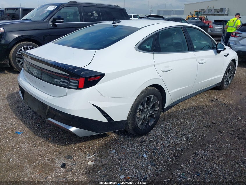 2025 Hyundai Sonata Sel