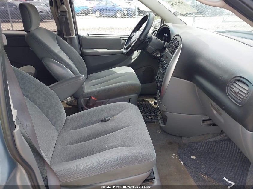 2005 Chrysler Town & Country Touring