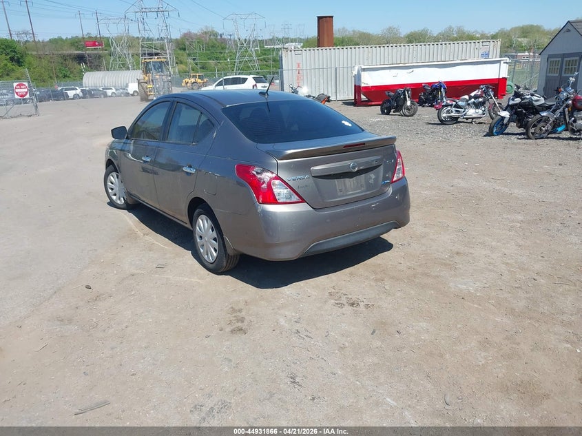 2015 Nissan Versa 1.6 Sv