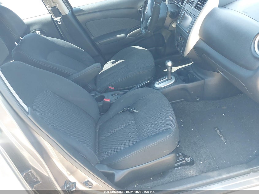 2015 Nissan Versa 1.6 Sv