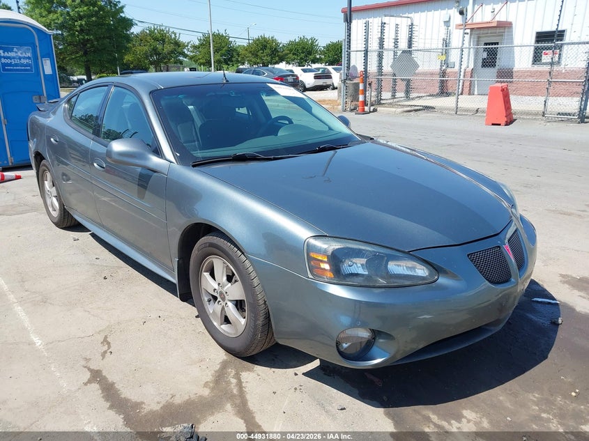 2005 PONTIAC GRAND PRIX