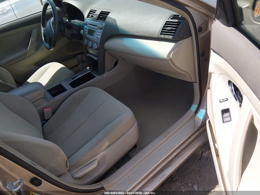 2009 Toyota Camry Le