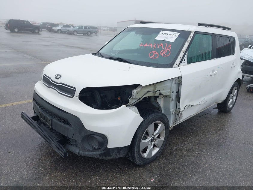 2017 Kia Soul KNDJN2A21H7470090 photo 1