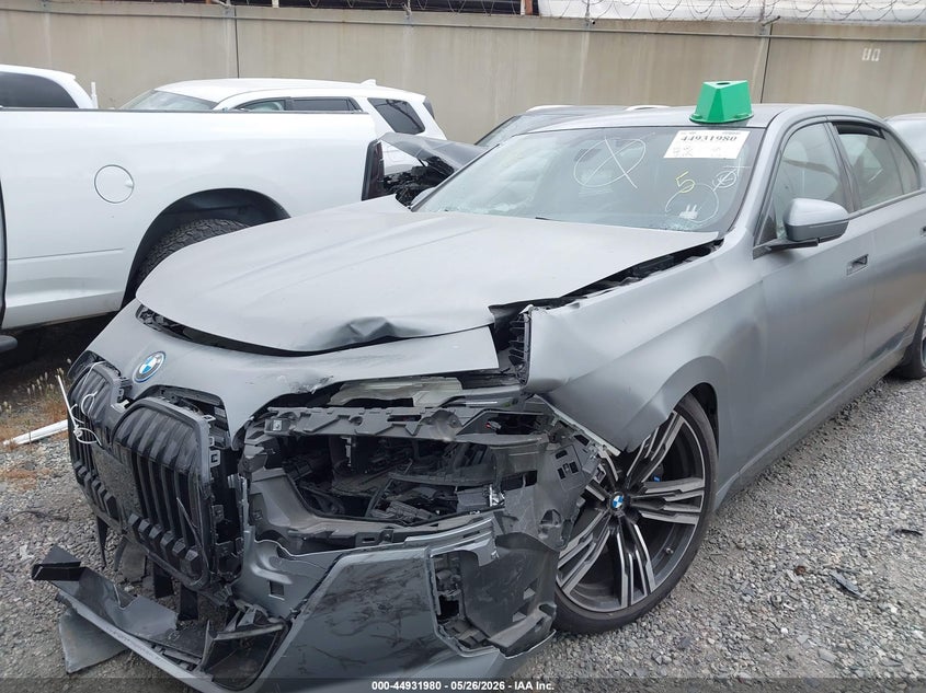 Vin: wby53ej07pcn87829, lot: 45429369, bmw i7 xdrive60 20232