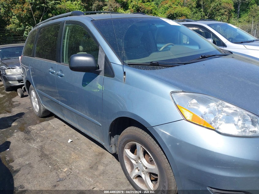 2006 Toyota Sienna Le