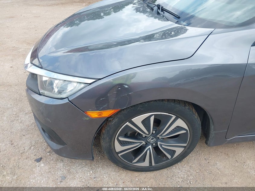 2018 HONDA CIVIC EX-T — Photo 18