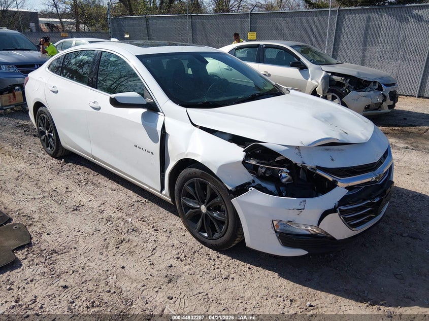 CHEVROLET MALIBU 2020. Lot# 44932287. VIN 1G1ZD5ST5LF091132. Photo 1