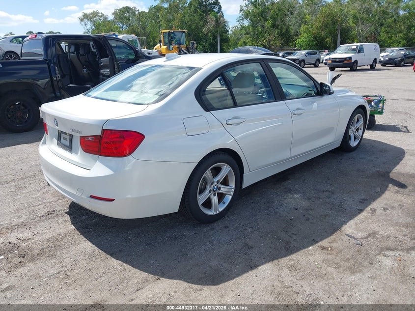 Vin: wba3b1c59epv79263, lot: 45429706, bmw 320i 20144