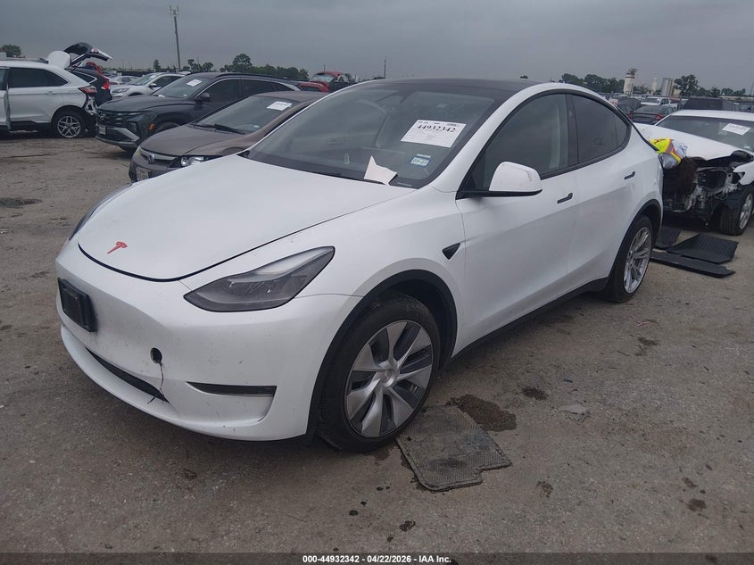 2024 Tesla Model Y Long Range Dual Motor All-Wheel Drive 7SAYGDEE4RA257896 photo 1