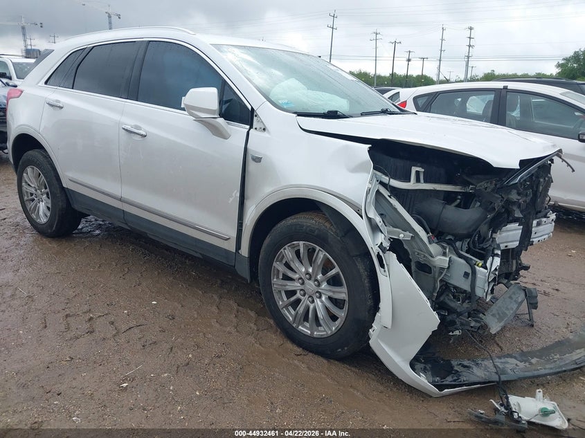2017 CADILLAC XT5 STANDARD