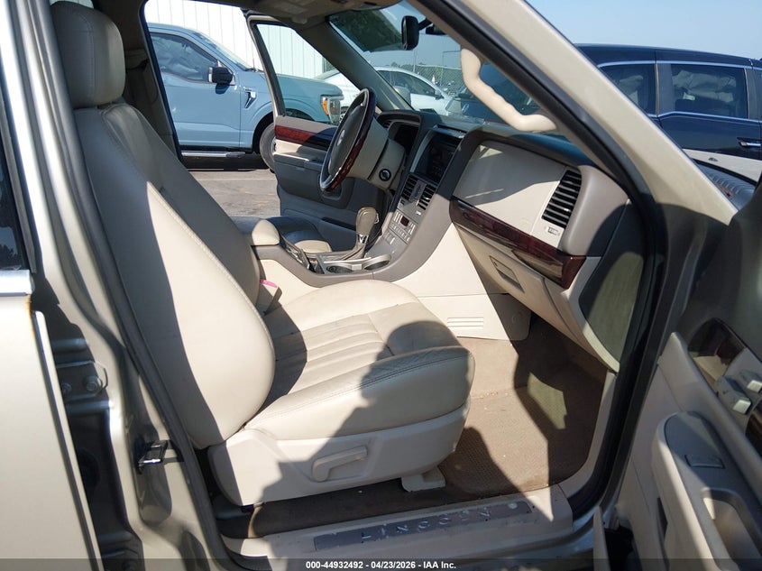 2004 Lincoln Aviator