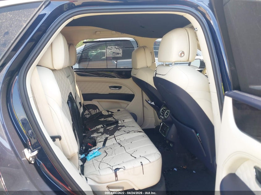 2021 Bentley Bentayga V8 VIN: SJAAM2ZV9MC033751 Lot: 44932622