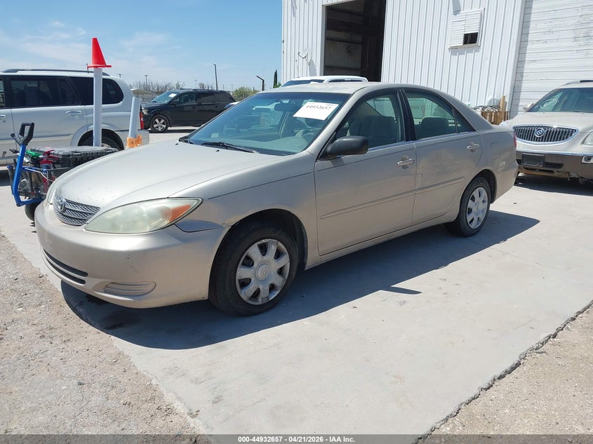 2004 Toyota Camry Le