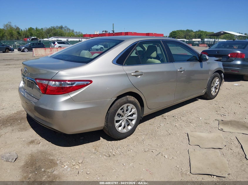 2015 Toyota Camry Le