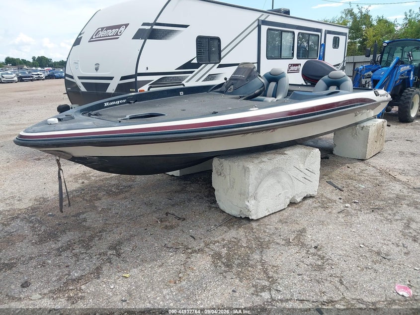 2012 RANGER 21' auction photo 2