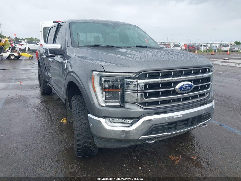 FORD F-150 LARIAT 2021