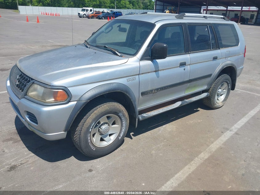 2004 MITSUBISHI MONTERO SPORT auction photo 2