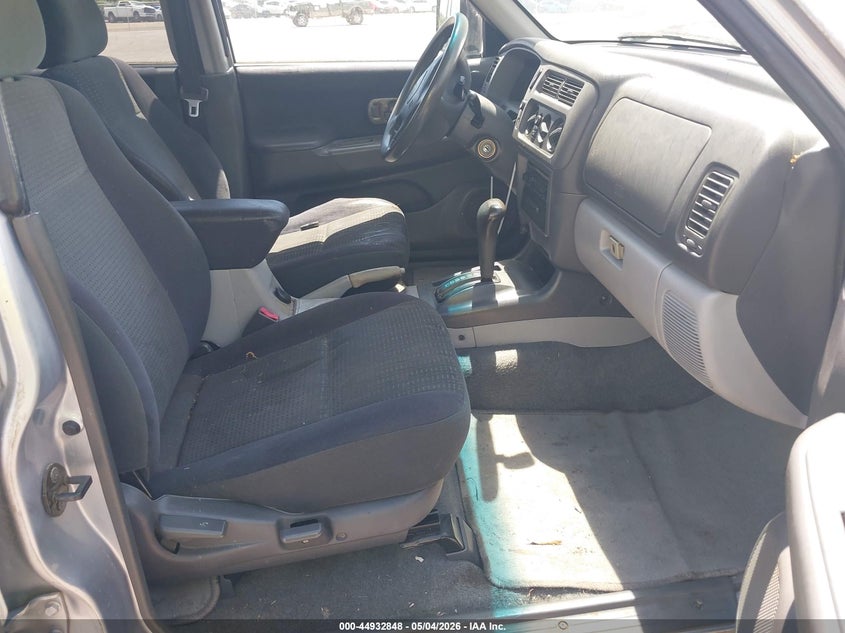 2004 MITSUBISHI MONTERO SPORT auction photo 5
