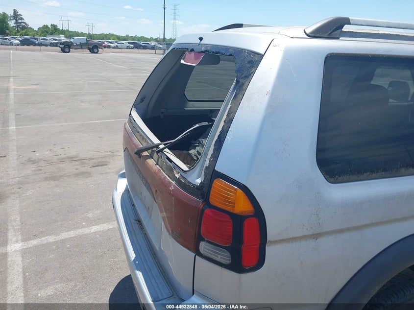 2004 MITSUBISHI MONTERO SPORT auction photo 6
