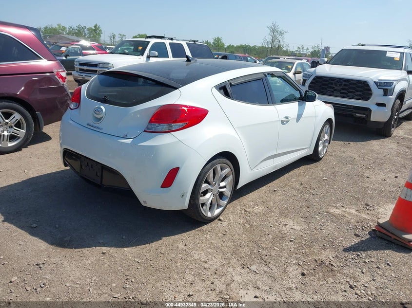 2013 Hyundai Veloster Base W/Gray