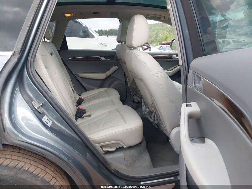 2012 Audi Q5 2.0T Premium VIN: WA1LFAFP0CA060438 Lot: 44932893