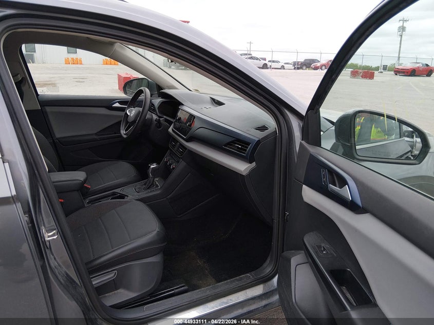 2022 VOLKSWAGEN TAOS auction photo 5