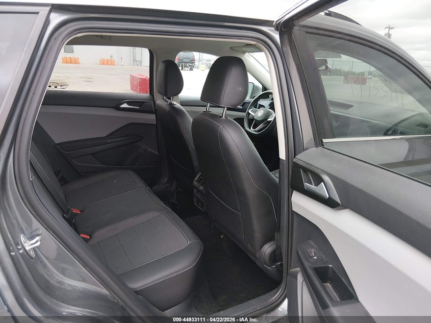 2022 VOLKSWAGEN TAOS auction photo 8