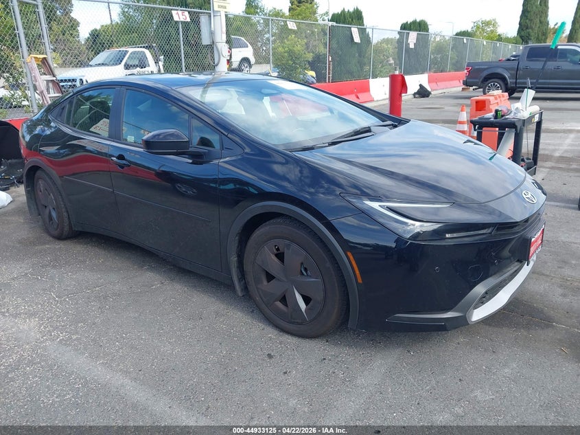 2025 TOYOTA PRIUS PLUG-IN HYBRID SE