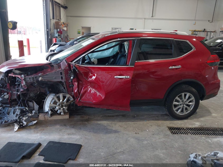 VIN JN8AT2MV6HW266830 2017 NISSAN ROGUE SV